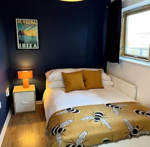Colourful, Bright And Chic 2 Storey Apartment